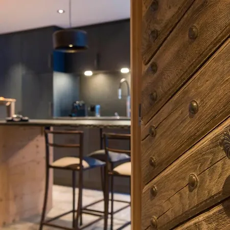 Contact Us At What App - 0041-798-079-427 To Book!! - Luxury Ski Ozzy Flat * Gstaad
